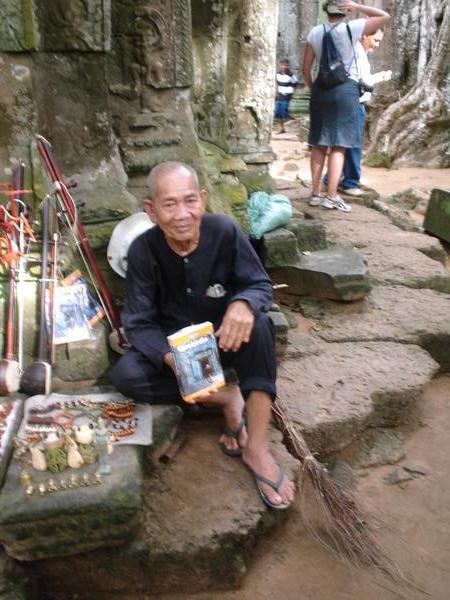 THE MAN ON THE FRONT OF THE CAMBODIA LONELY PLANET