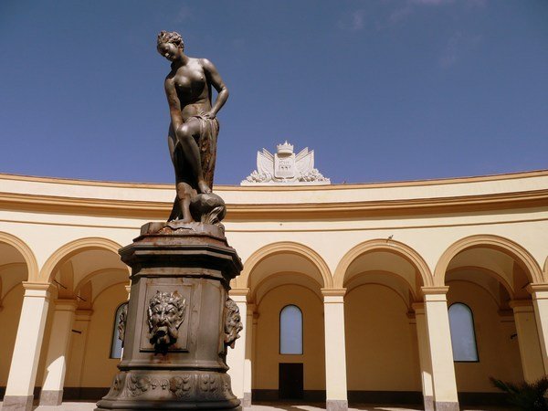 Statue, Trapani 
