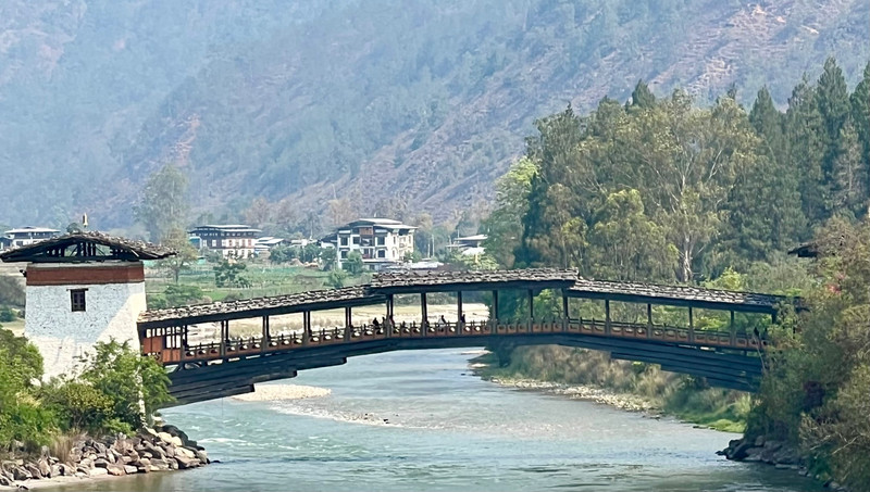 The typical cantilevered bridge leading to the Dzong