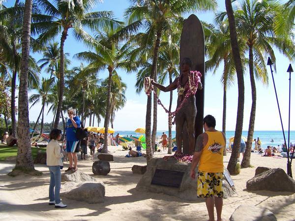 Duke Kahanamoku's statue - The Father of Surfing