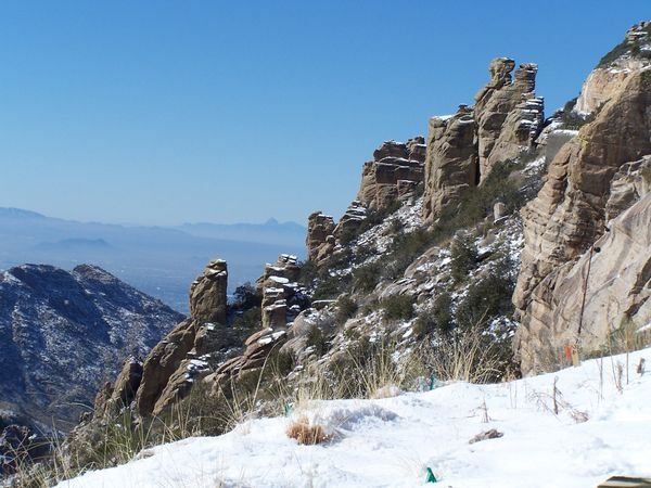 Snow on the rocks at Windy Point