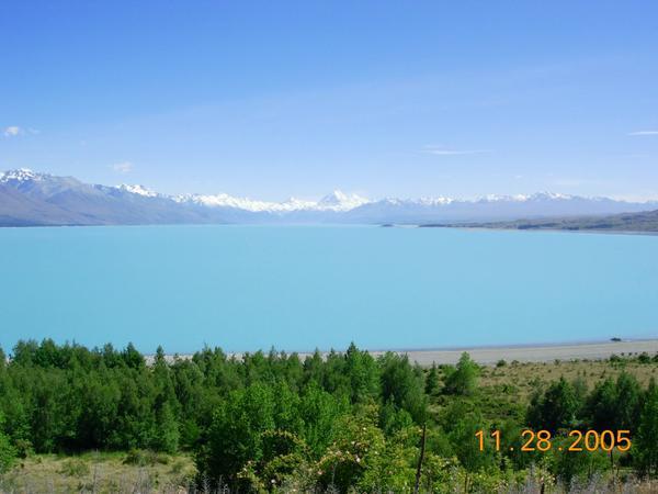 Pukaki Lake and the Southern Alps