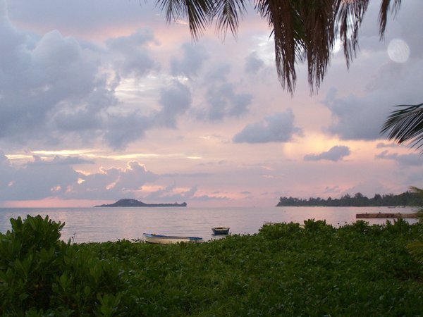 Seychelle sunset on Praslin