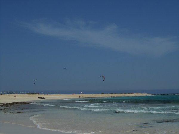 Kite boarders at Grandes Playa