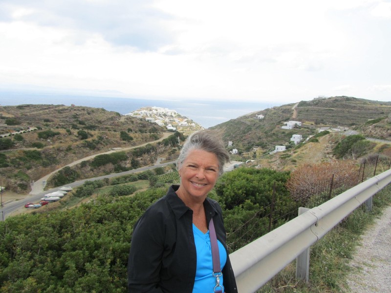 Walking to Kastro - the ancient capital of the island