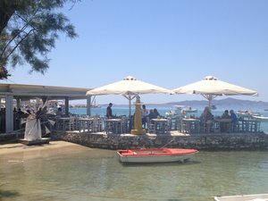 Beachfront dining in Aliki, Paros