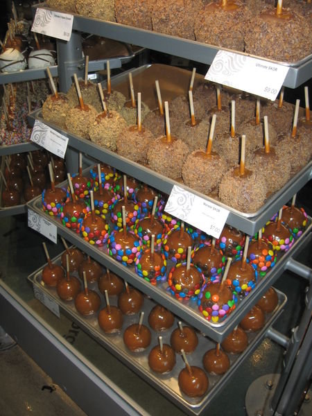 Couldn't believe this display of toffee apples.