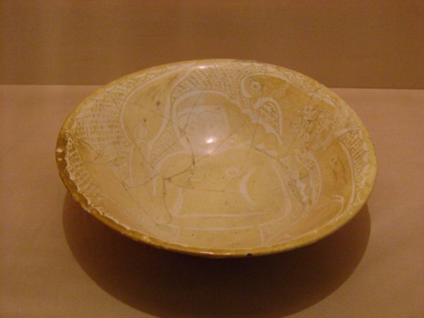 Ceramic lustre painted bowl, wheel made, Rey? 10th  c AD