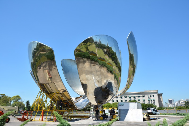Stainless steel flower - Buenos Aires