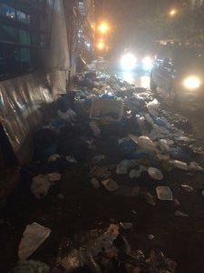 Rubbish on the street - Ciudad del este