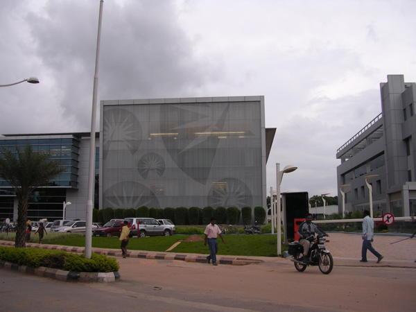 Fidelity Office in Embassy Busines Park (Bangalore)