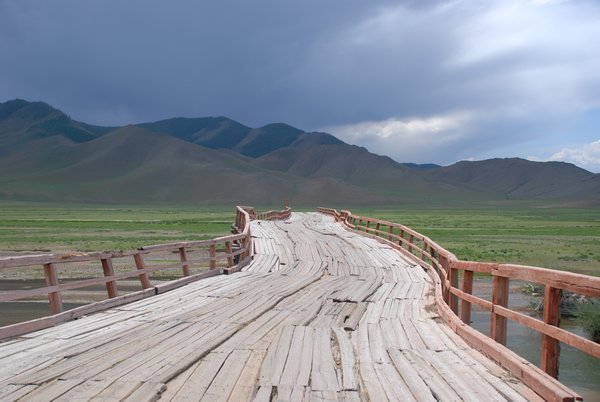 Mongolia's No1 Bridge Up Close