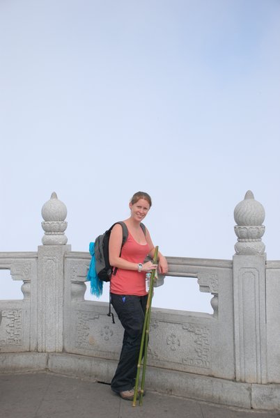 G and the View of Clouds from the Summit of Emei Shan