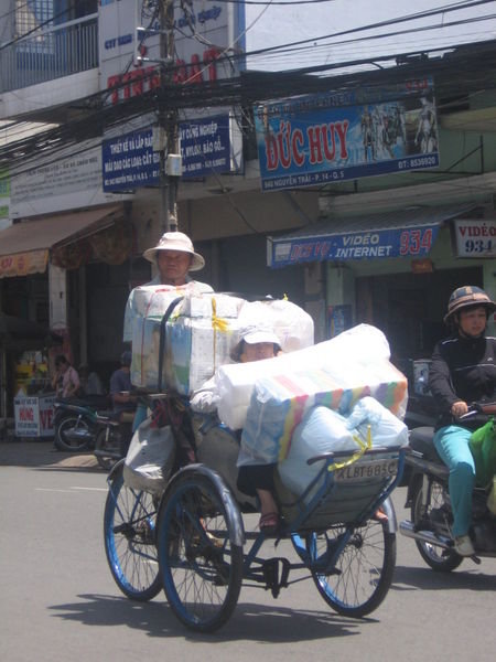 How much can you fit on one cyclo?!
