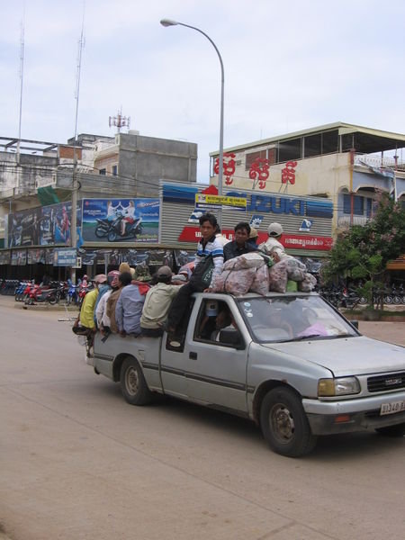 Cambodians are very good a pakcing ppl onto things - trucks, vans, motorbikes, cars, flatbed trailers pulled by motorbikes