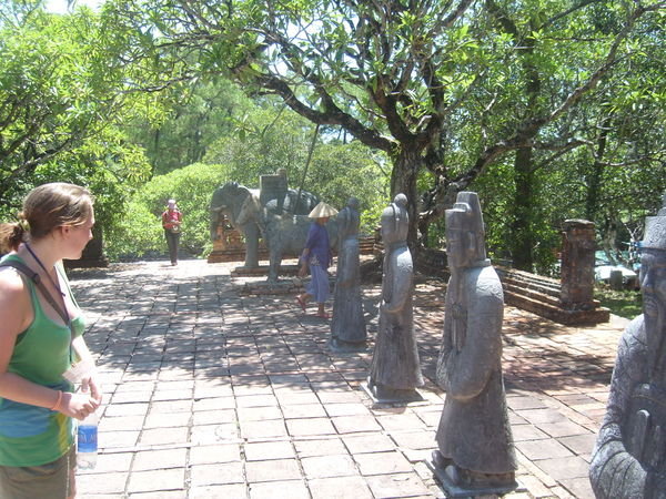 statues and triona