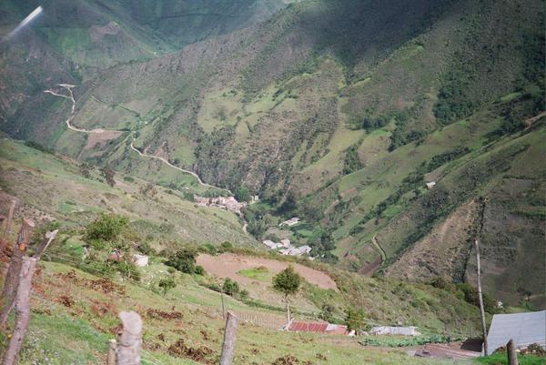 Typical mountain landscape, near Piniango
