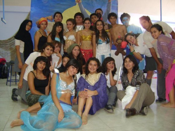 Aladdin play cast