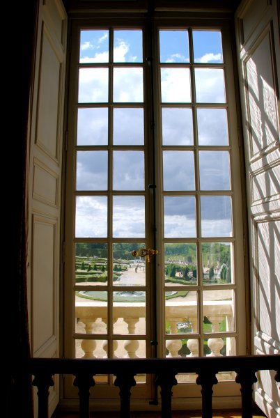 looking out into the jardins