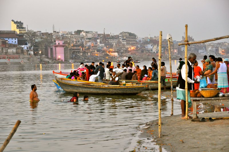 views from east bank, Ganga