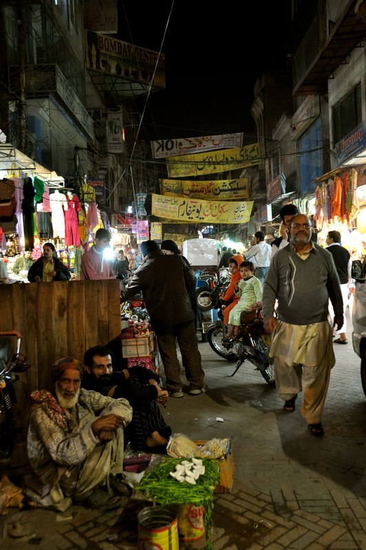 anarkali bazaar at night