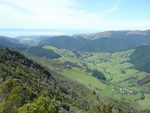 Valley overlook on the pass to Takaka and Golden Bay