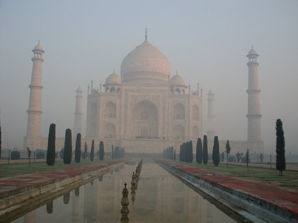 The classic Taj photo
