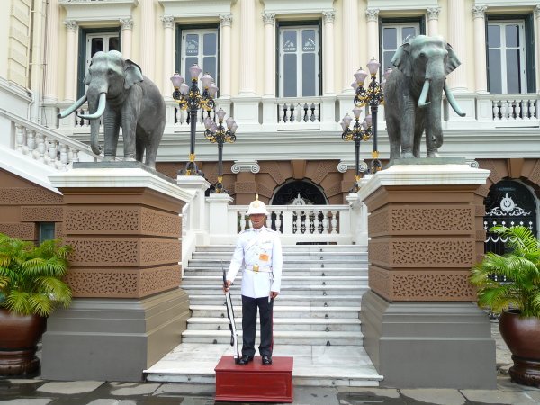 The guards are on boxes! And elephants flank the staircases. I love it.