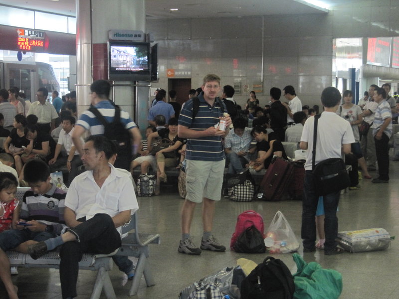 Bus station .... Spot the foreigner
