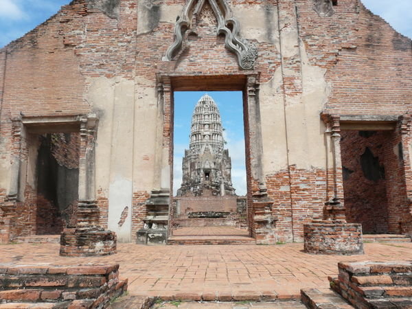 Wat Ratburana (1)