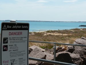 Warnings at Cullen Bay