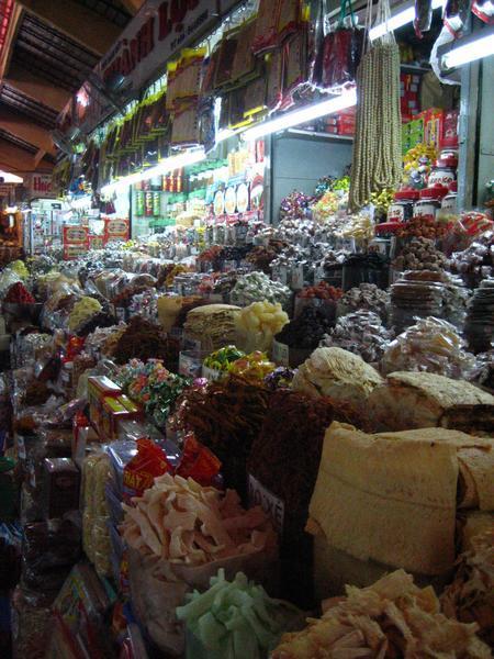 indoor market (HCMC)
