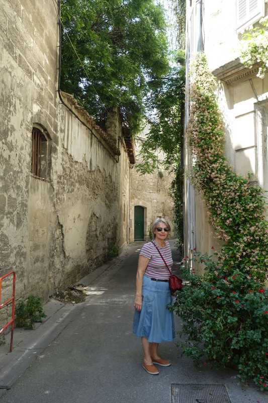Avignon street (lane?)