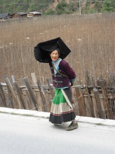 A Lisu woman with traditional clothing