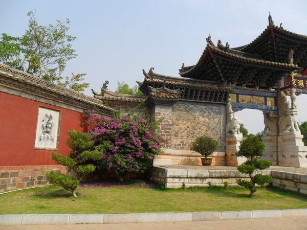 JiangShui - entry gate to Confucian Temple