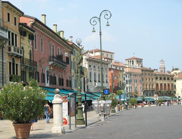 Verona plaza