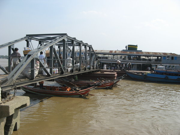 Yangon River 'port'