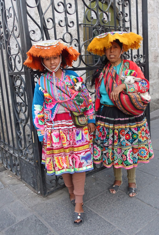 Locals seeking 'attention' - Arequipa