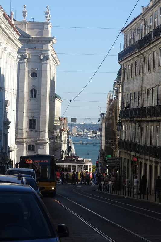 Commuting in Lisbon