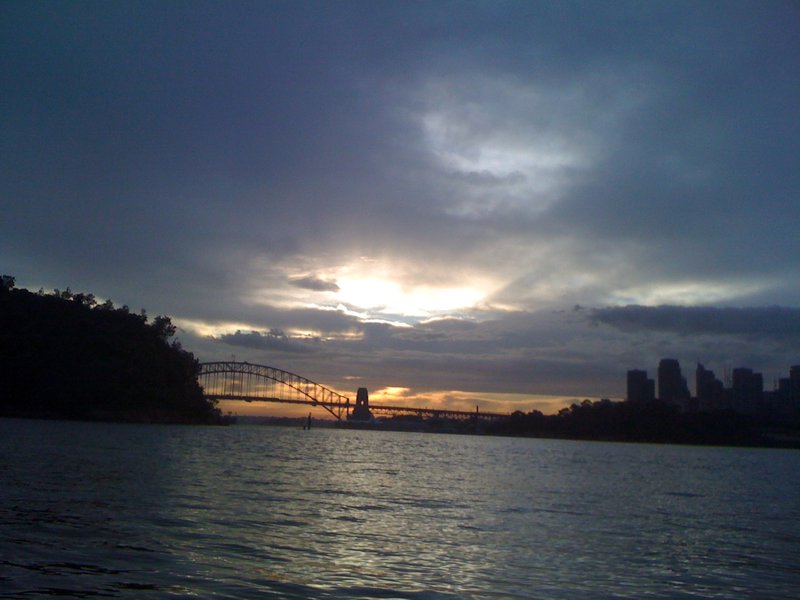 Sun rise at Sydney Harbour