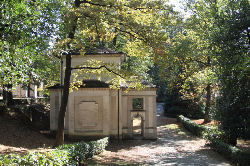one of the 20 chapels on the Sacro Monte di Orta