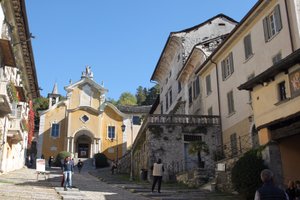 on the way up to the Sacro Monte di Orta