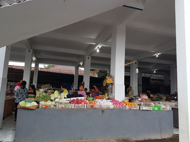 market in Sudaji