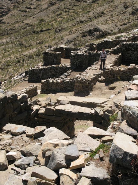 In den Inca-Ruinen im Norden der Insel