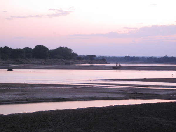 Sunset am Luangwa River