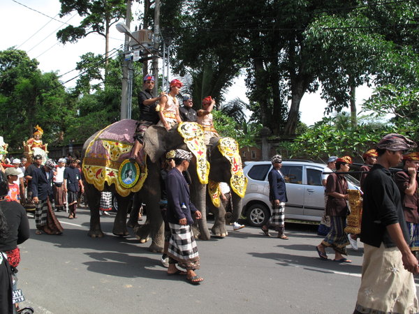 Prozession in Ubud 2