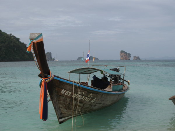 mit dem longboat auf 4 Inseln in der Region Krabi