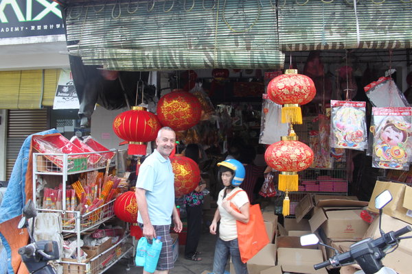 browsing through chinese shops in Air Itam