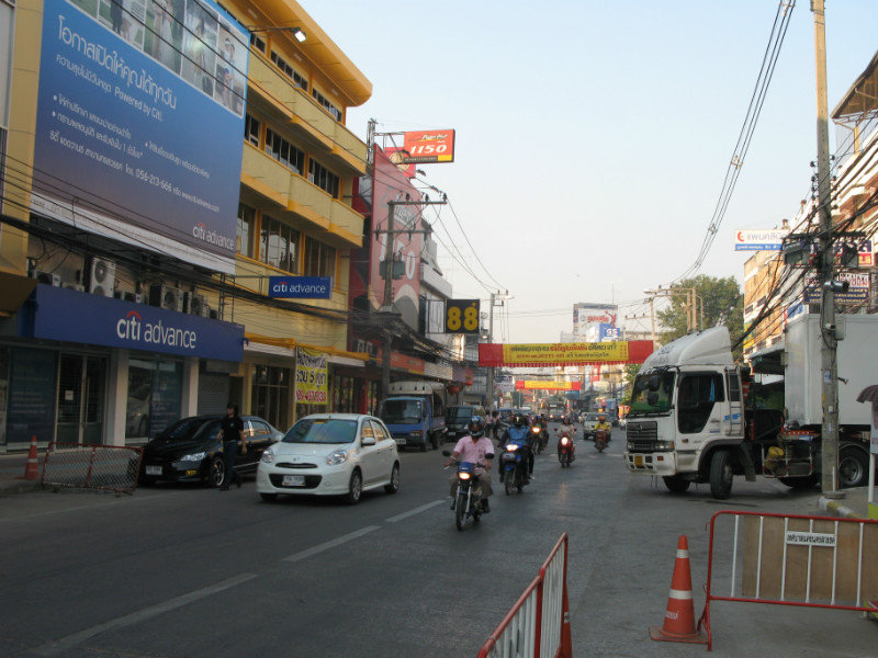 street in Nakhon Sawan