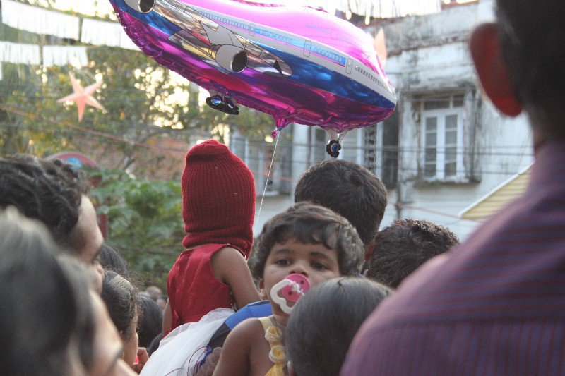 watching the carnival in Fort Kochi